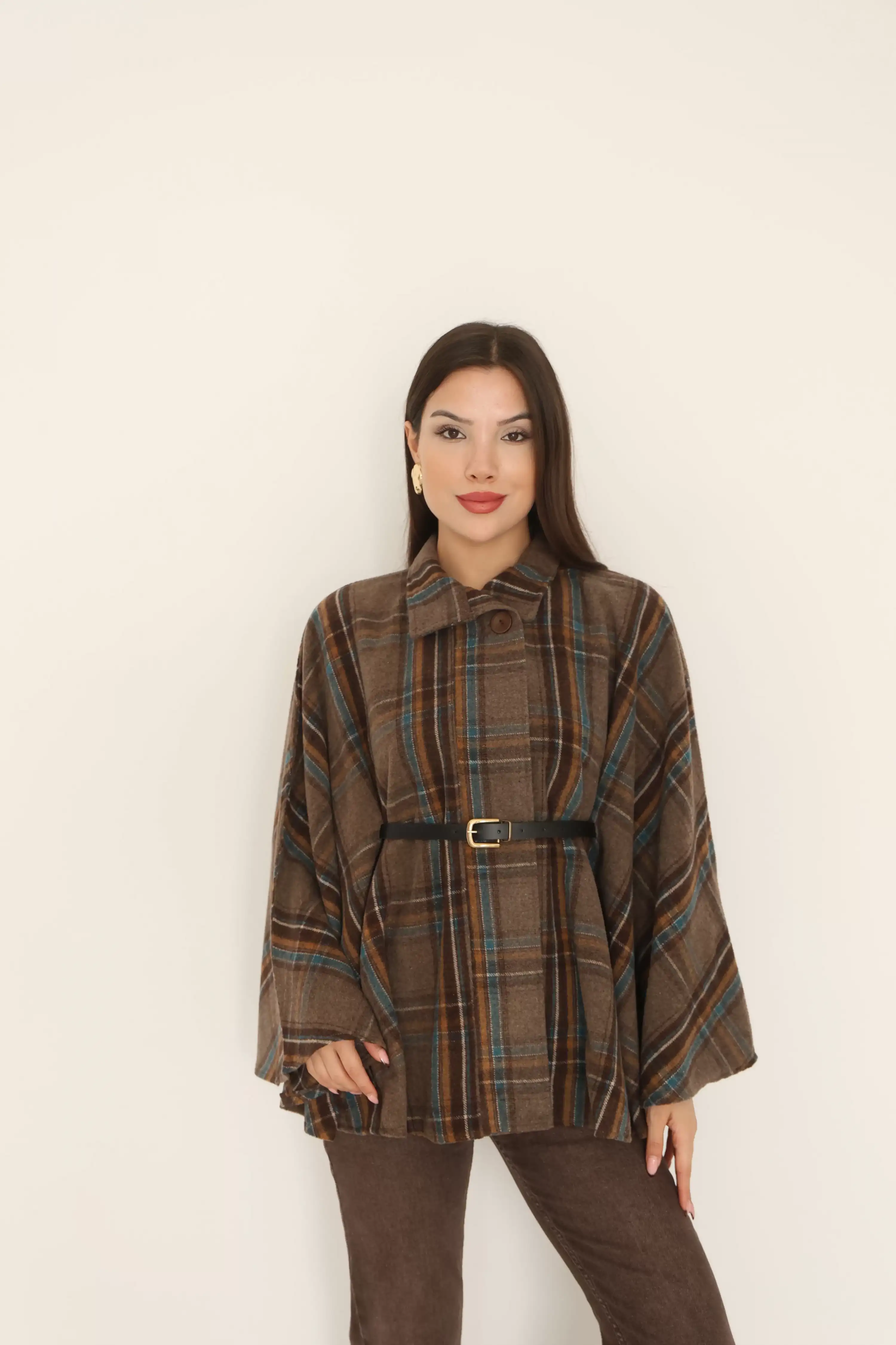 HAKİM YAKA KEMER DETAYLI KAŞE PANÇO-KAHVE