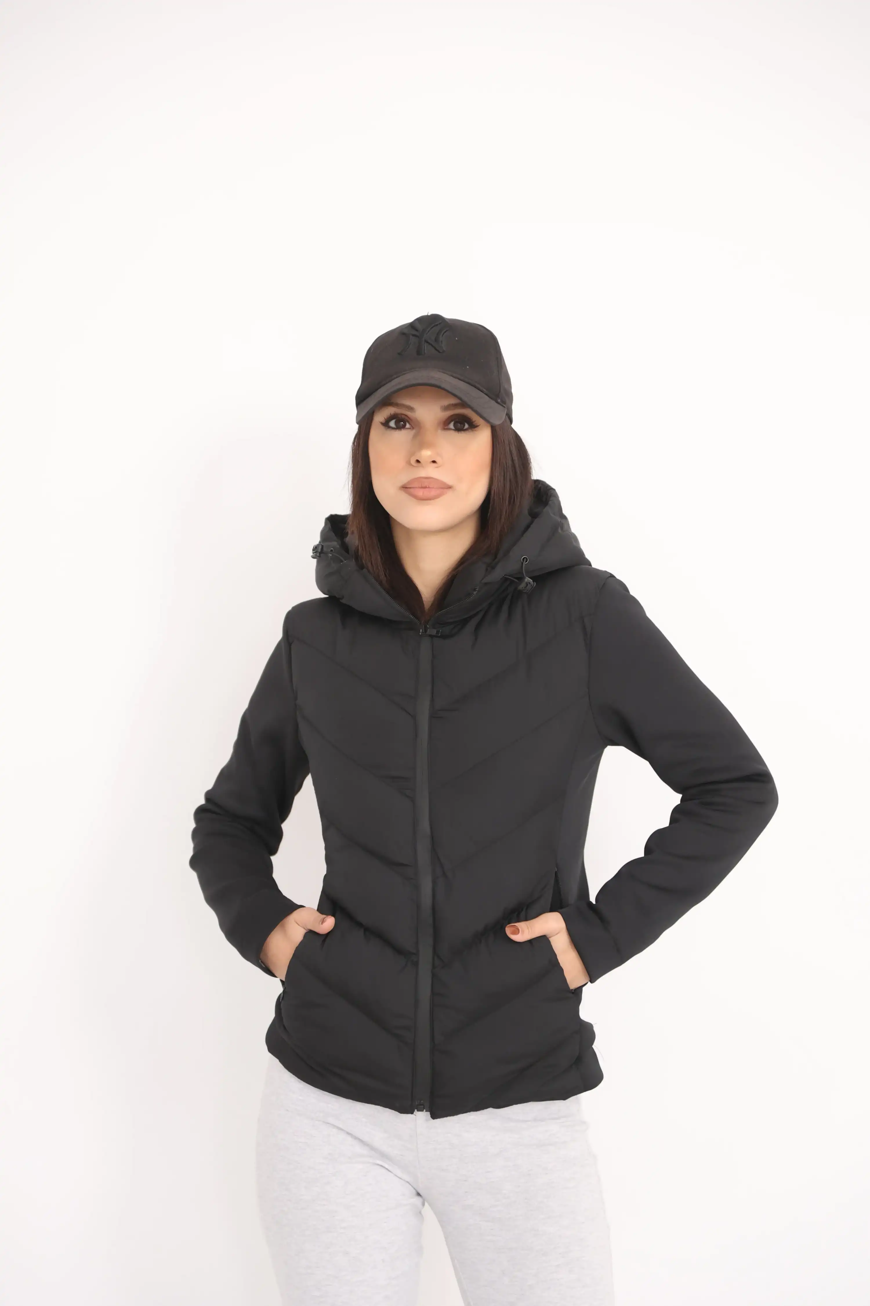 KOLLU KAPÜŞONLU ŞİŞME MONT-SİYAH