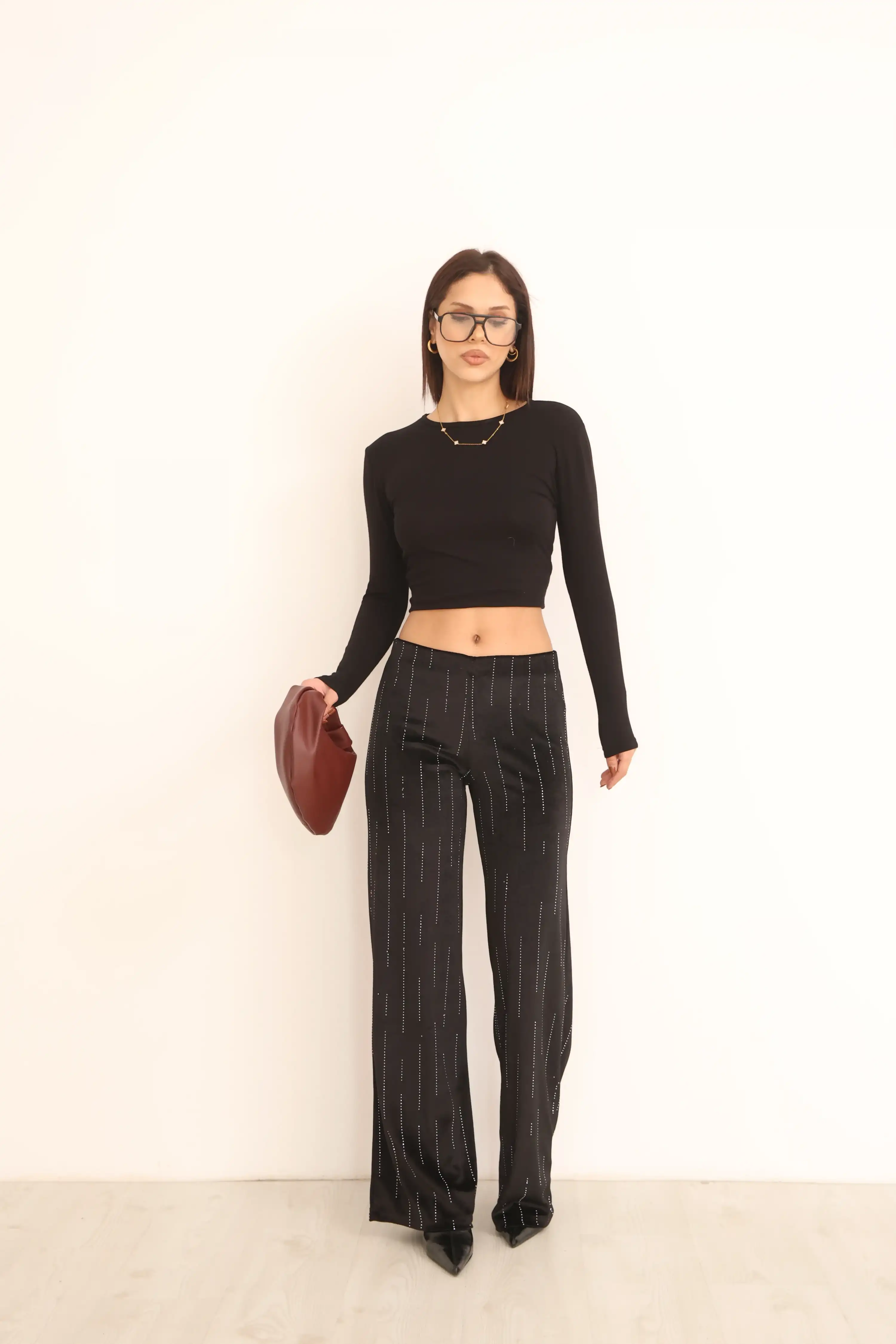 PARLAK TAŞLI KADİFE PANTOLON-SİYAH