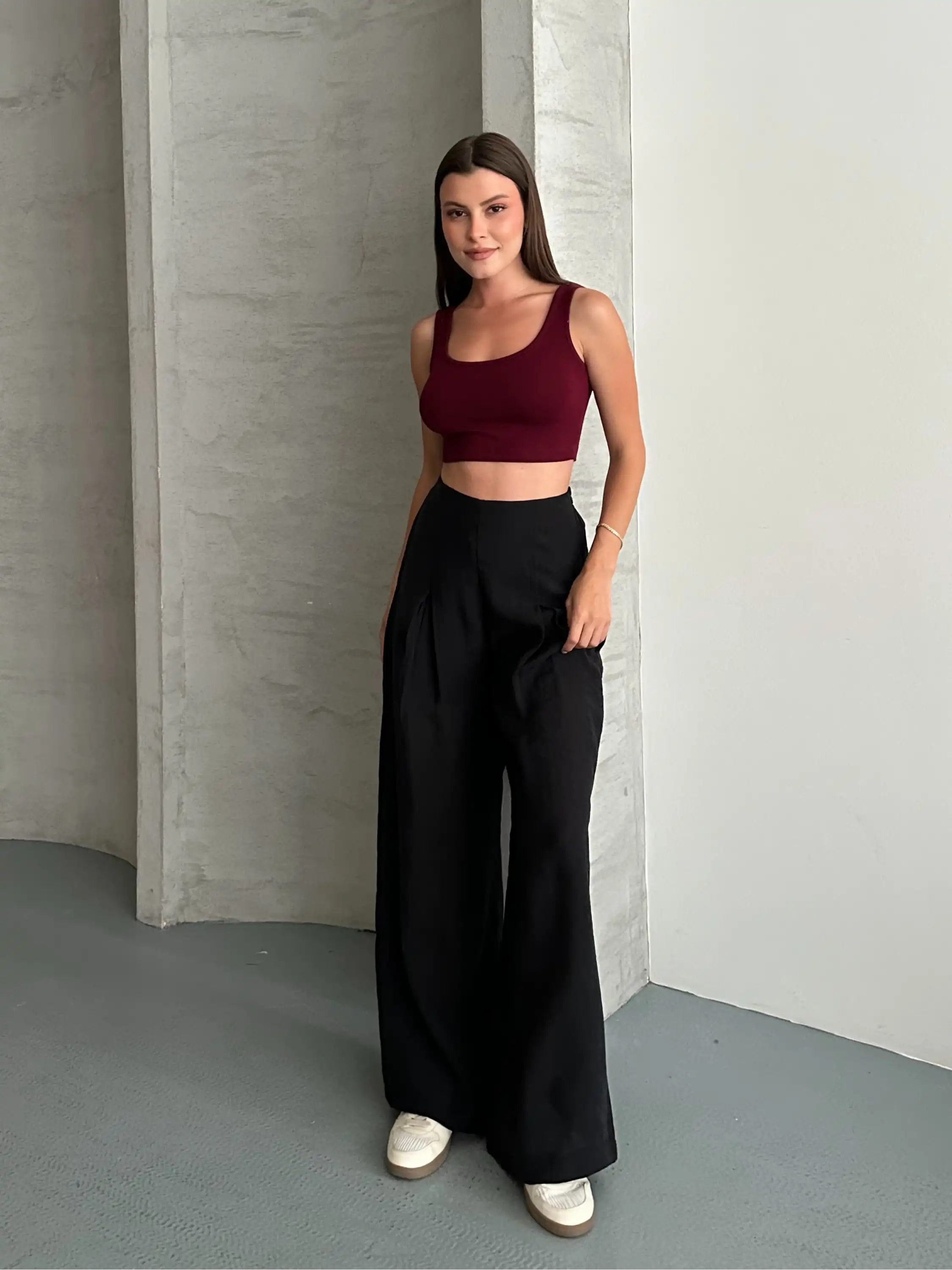 PİLE DETAYLI TRANSPARAN PANTOLON-SİYAH