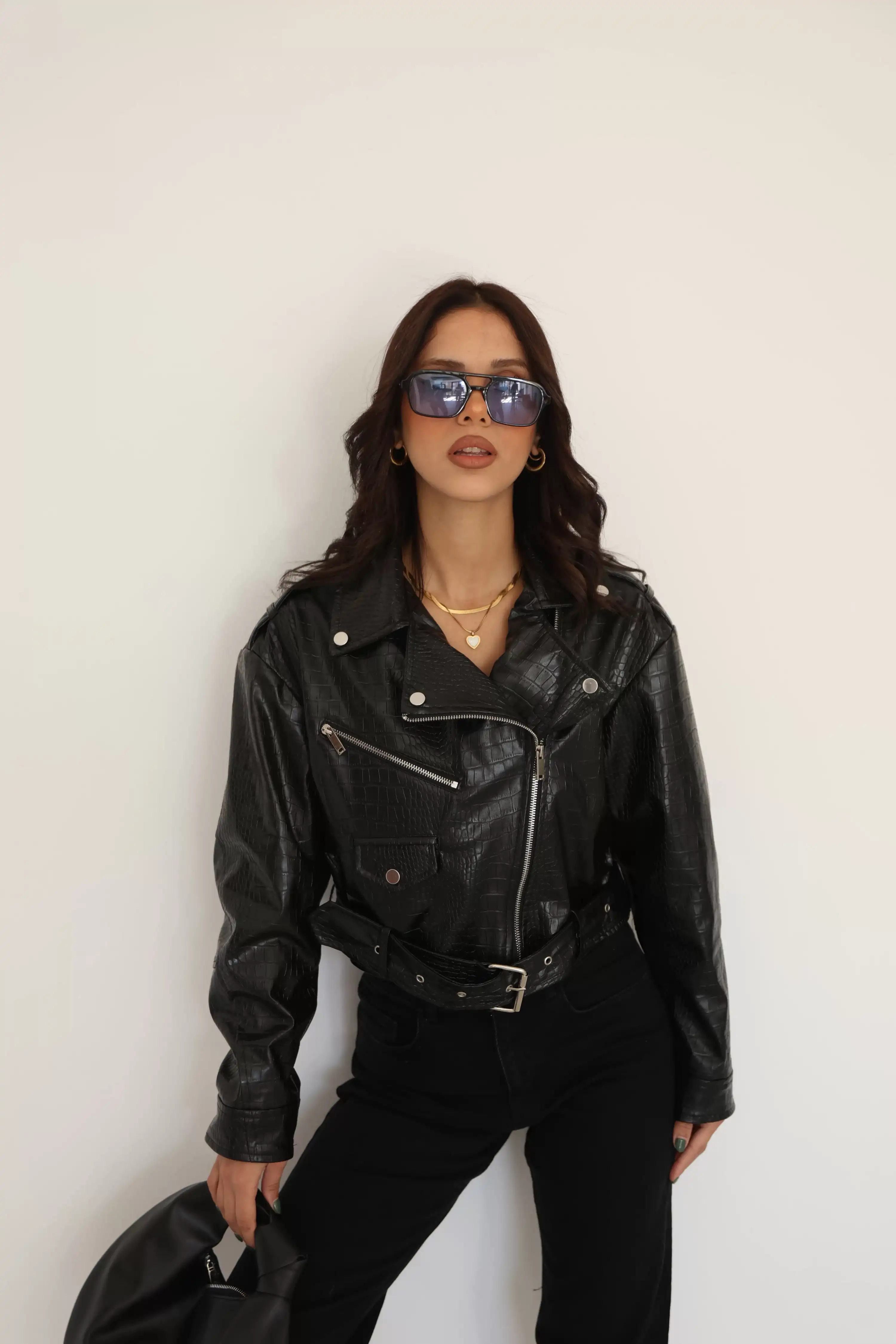 PİTON DESEN CROP DERİ CEKET-SİYAH