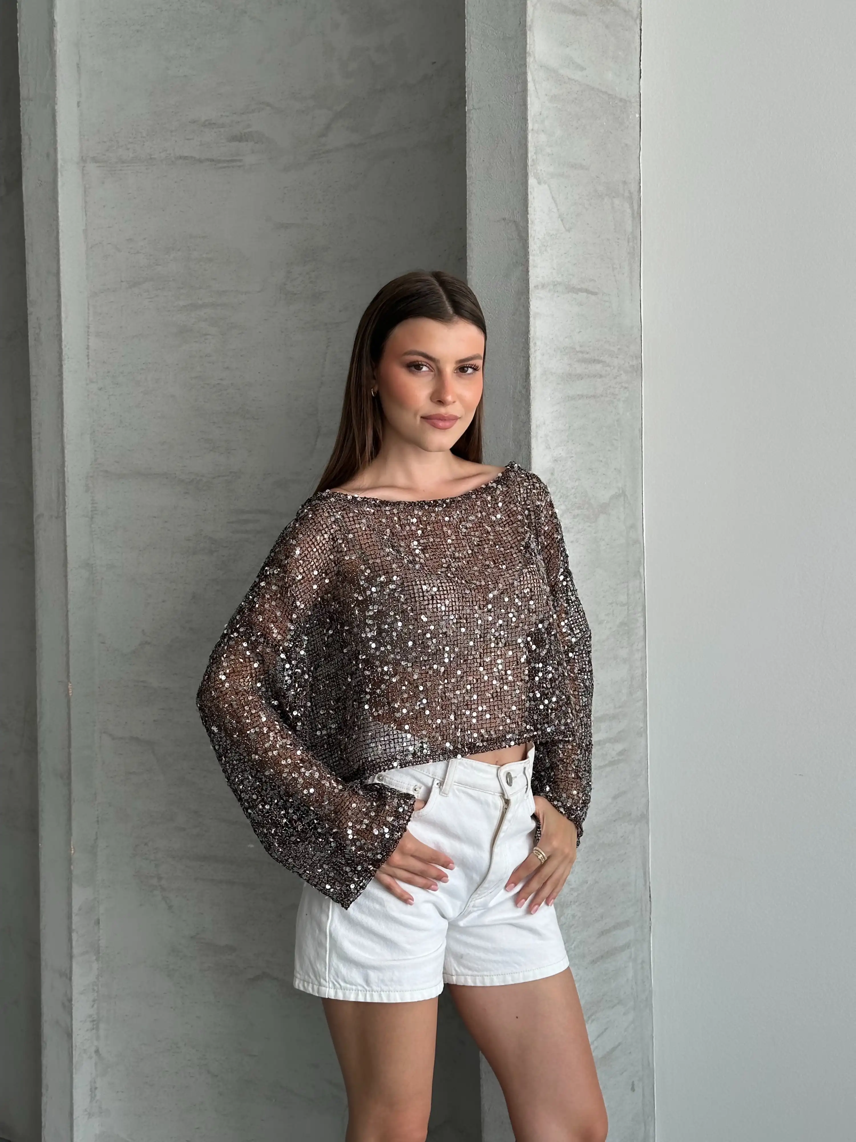 PUL PAYETLİ KAYIK YAKA FİLE TRANSPARAN BLUZ-KAHVE