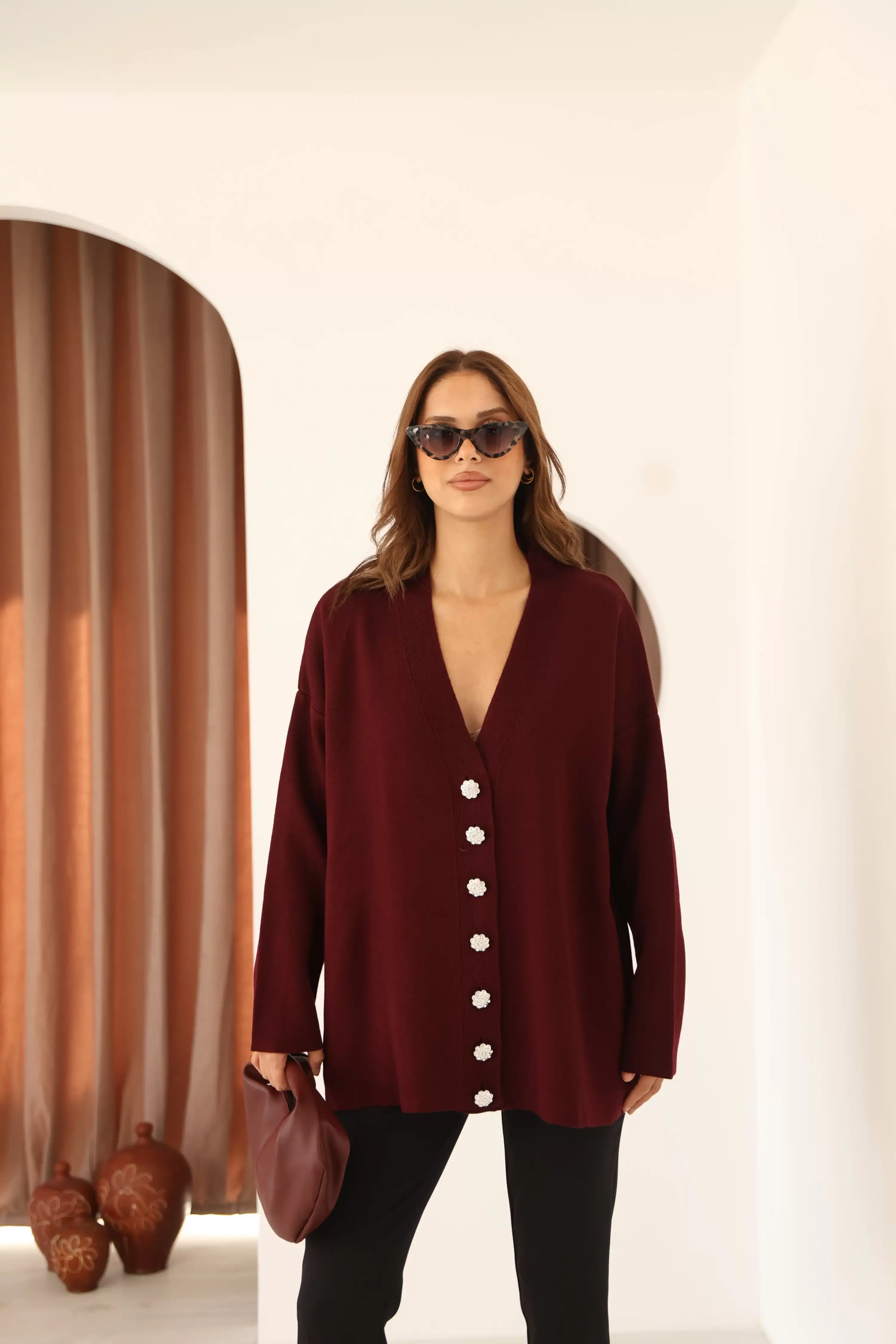 TAŞ DÜĞMELİ OVERSİZE HIRKA-BORDO