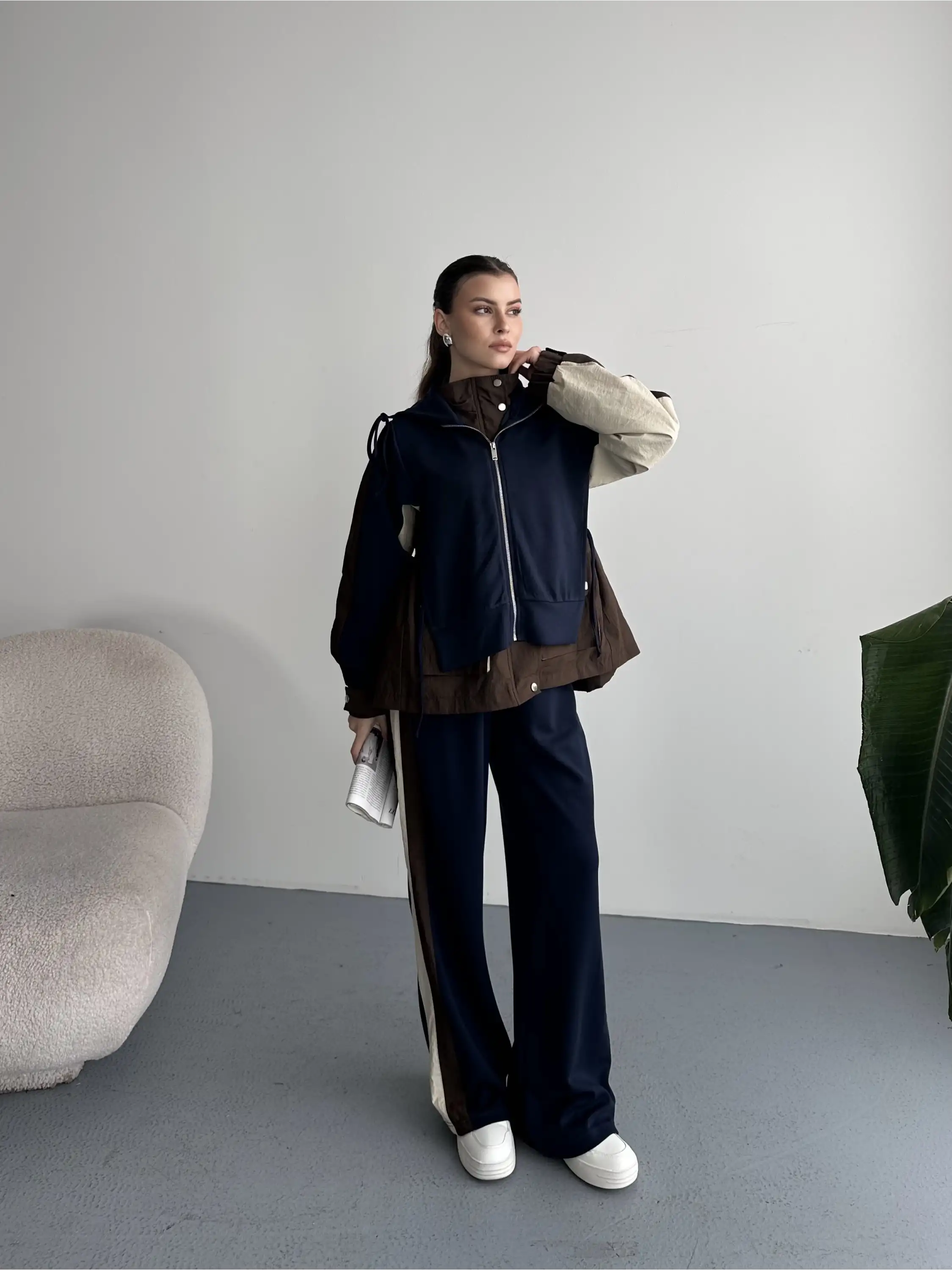 URBAN CONTRAST FERMUARLI TAKIM-KAHVE/LACİVERT