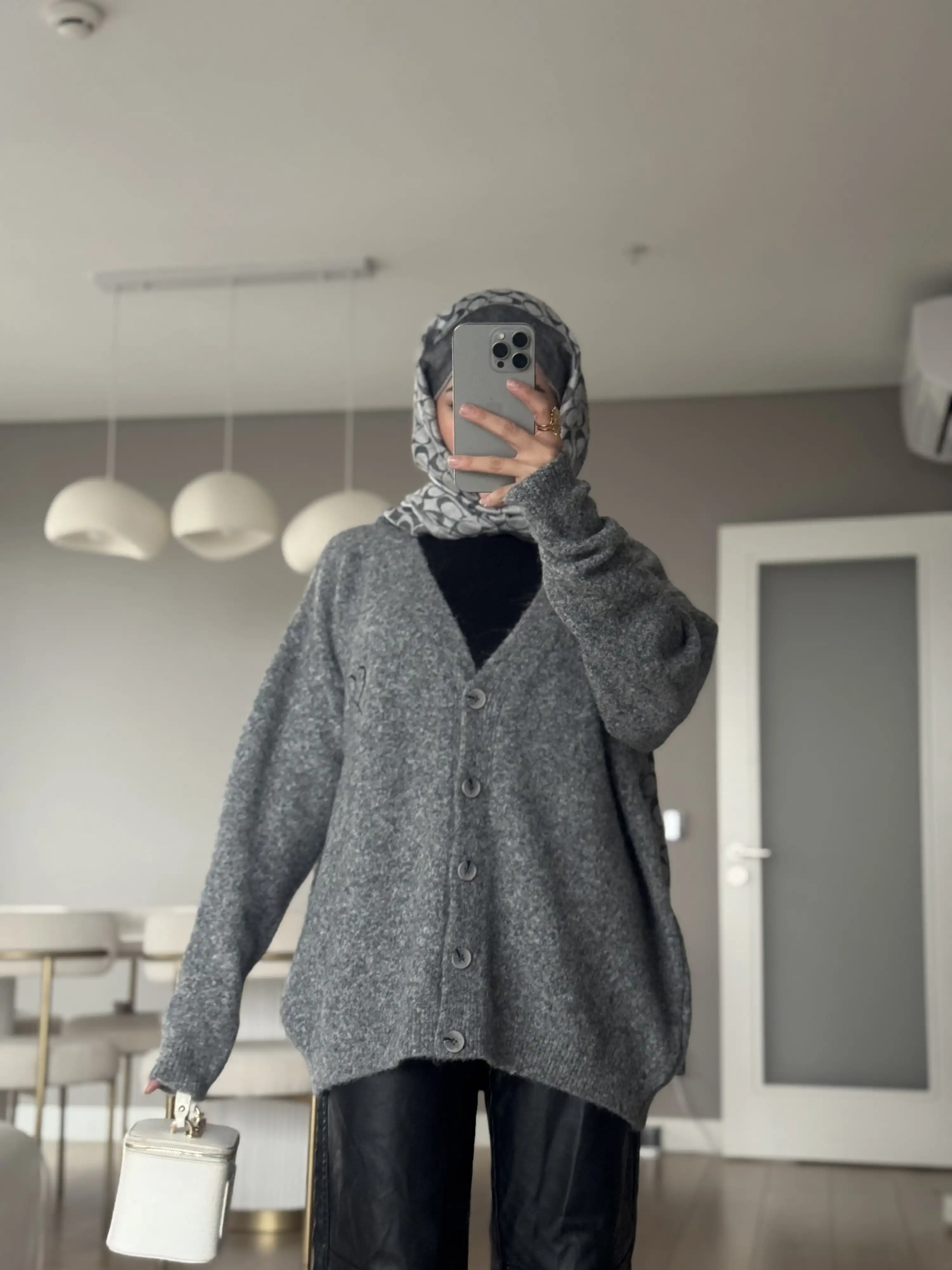 YUMOŞ KALP NAKIŞLI HIRKA-GRİ