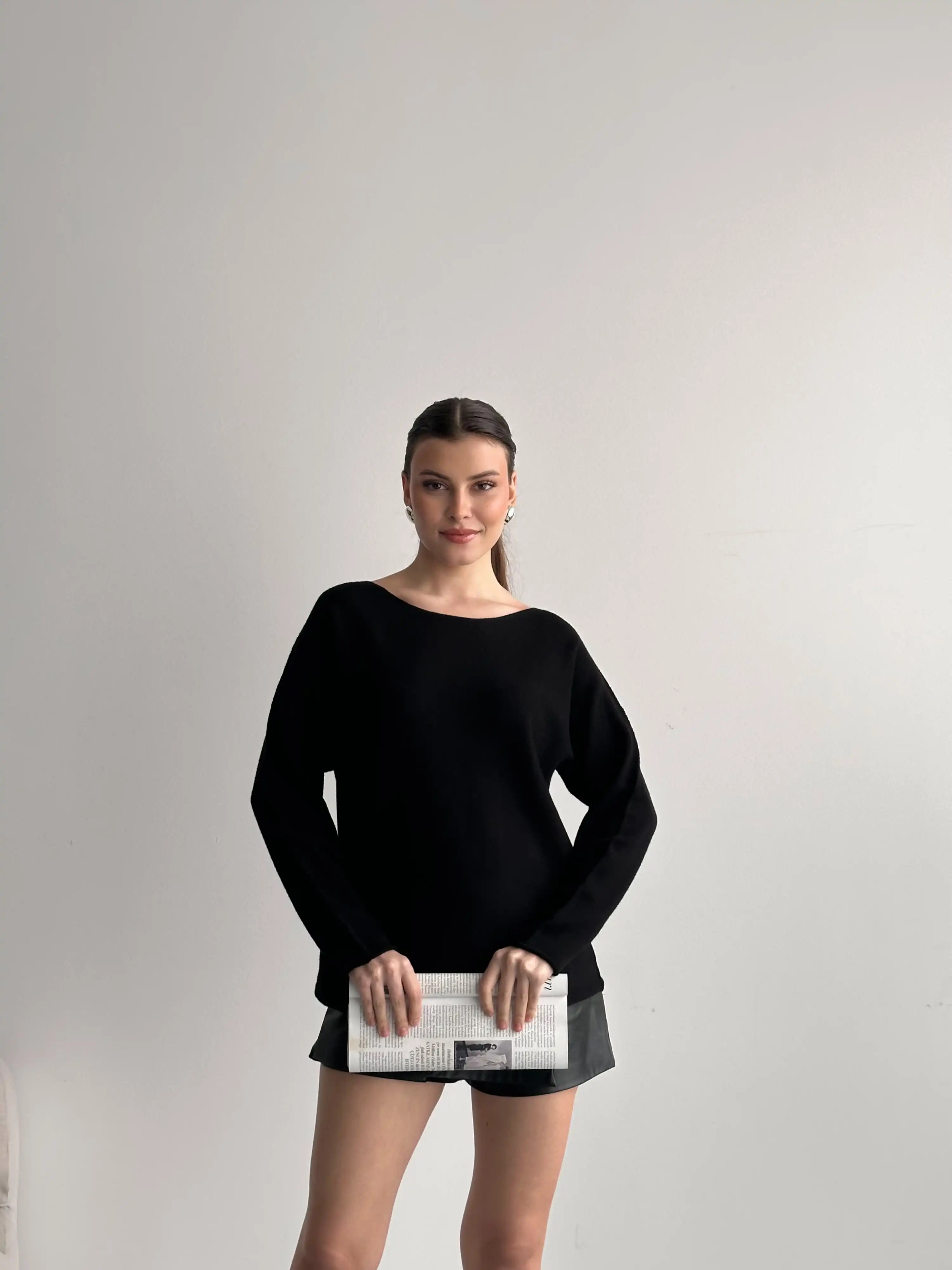 YUMUŞAK DOKULU KAYIK YAKA KAZAK-SİYAH