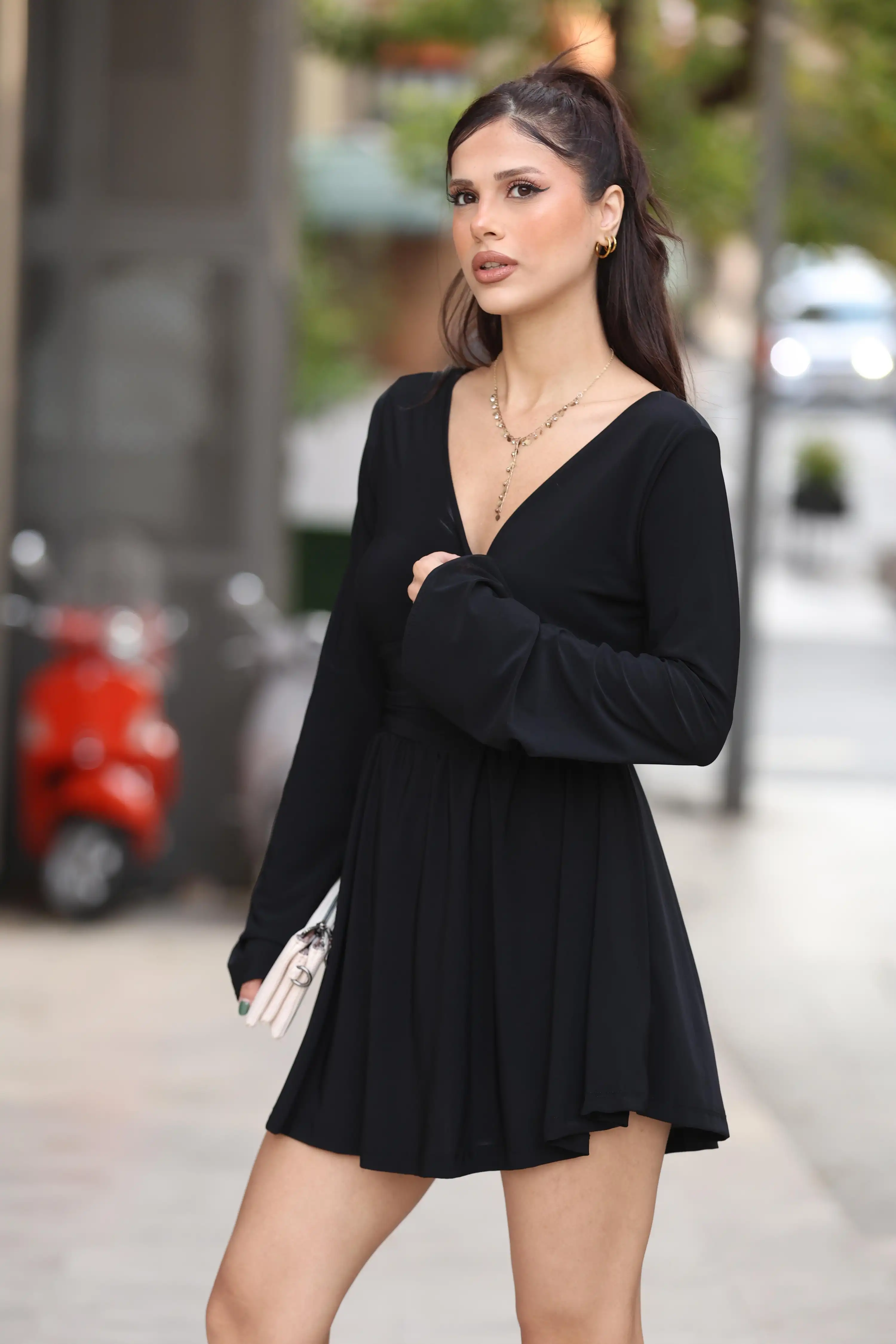 DERİN V DEKOLTELİ ELBİSE-SİYAH