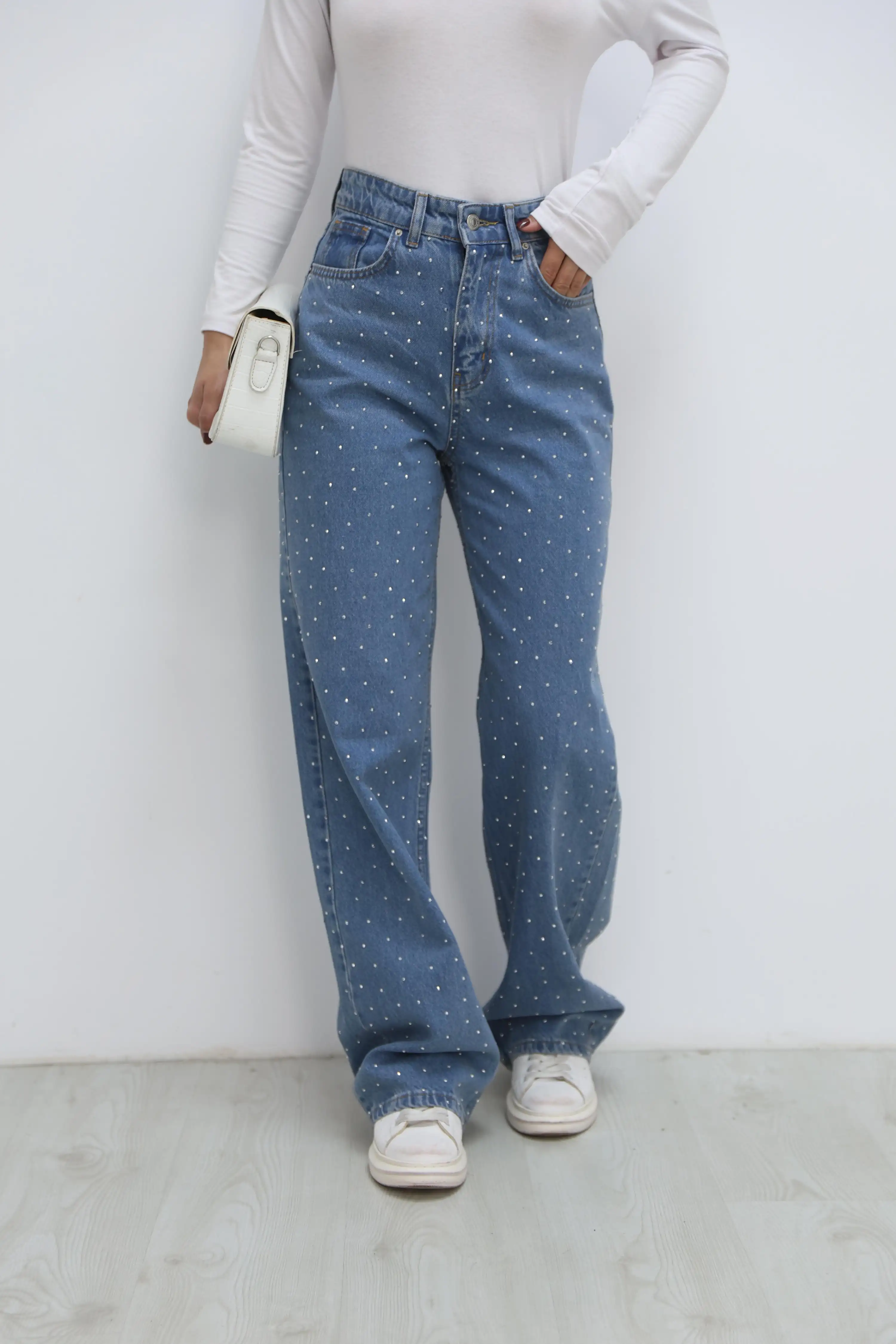 TAŞ İŞLEMELİ JEAN PANTOLON