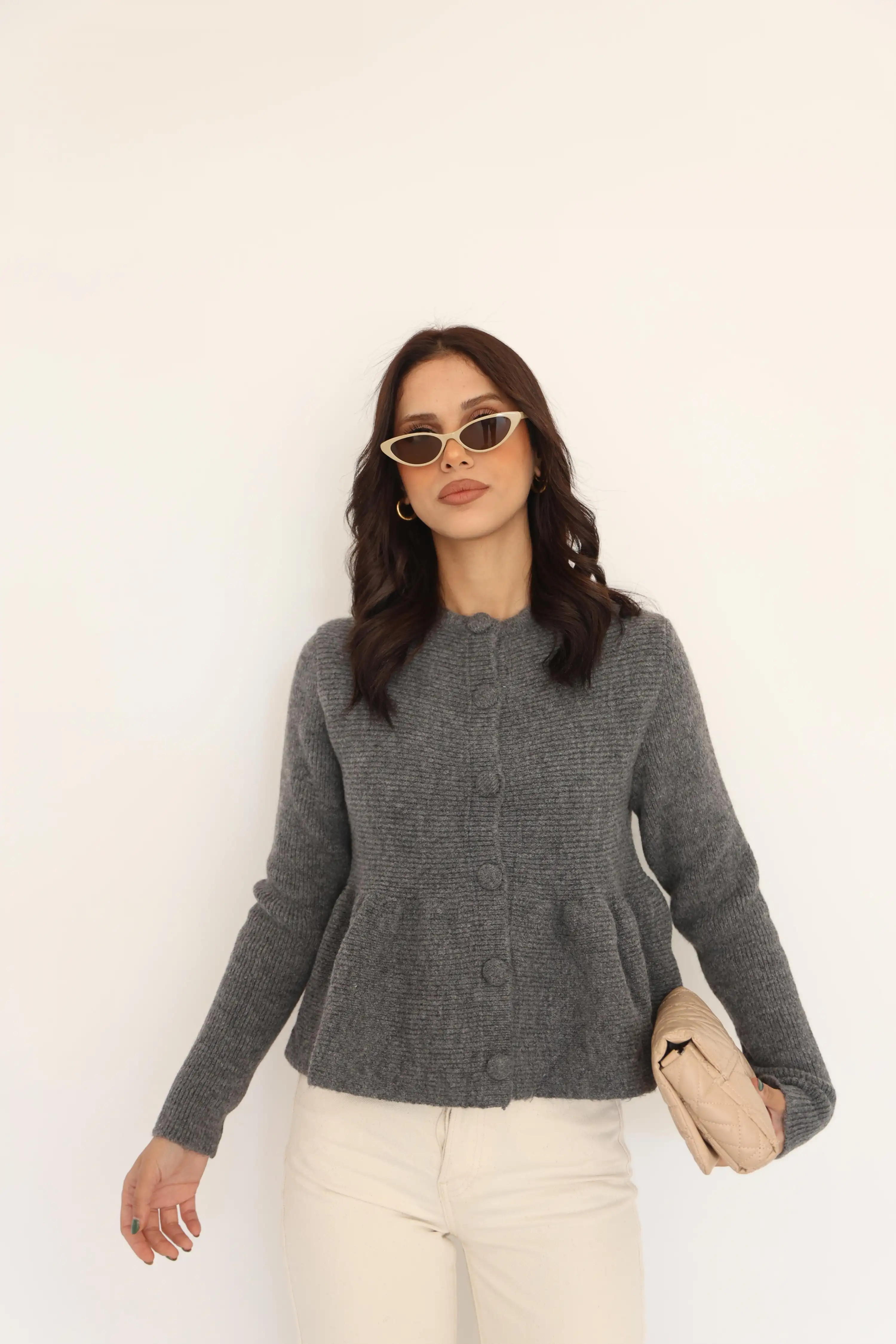 BEL PİLELİ KENDİNDEN ÇİZGİLİ HIRKA-GRİ