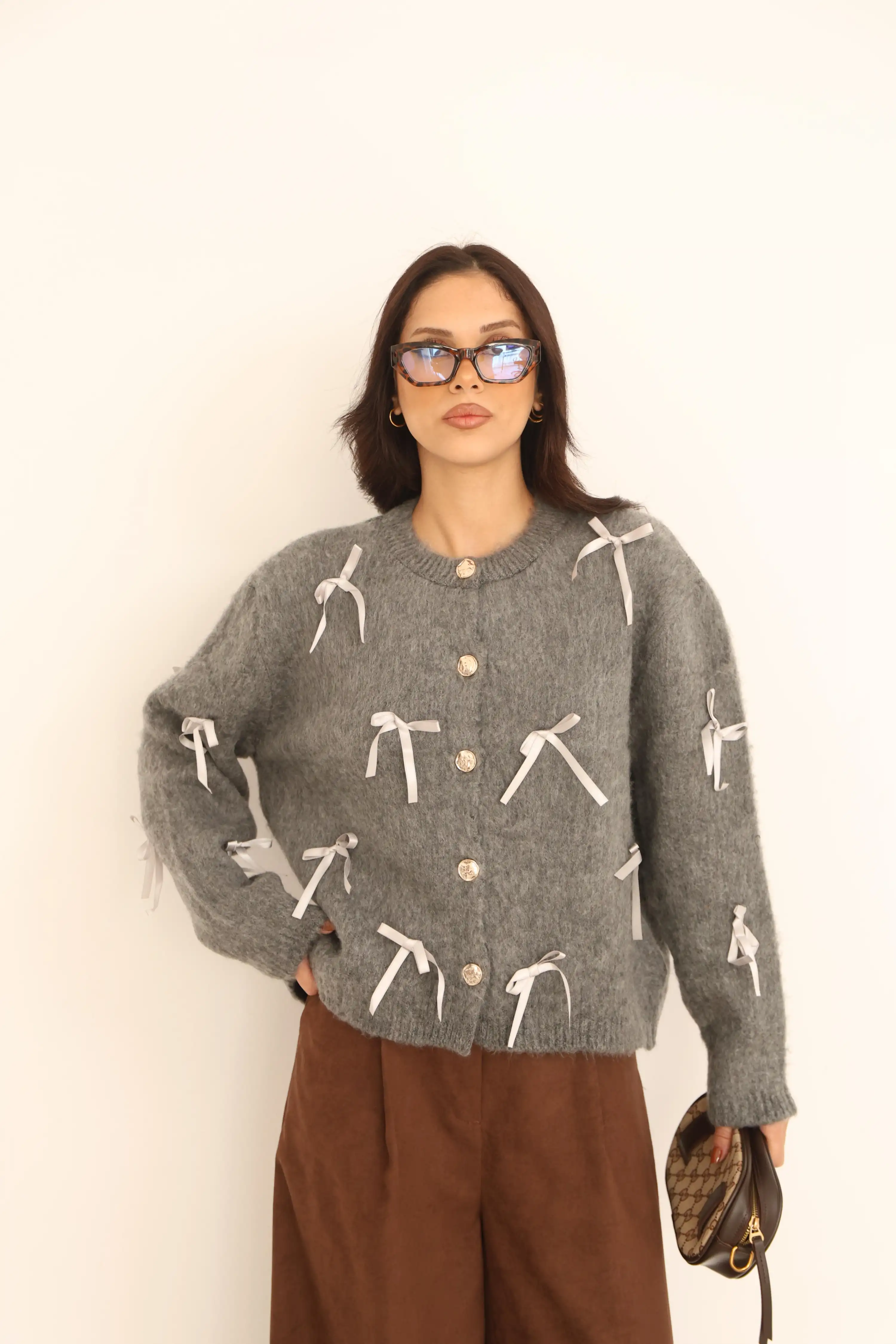 FİYONKLU TRİKO HIRKA-GRİ