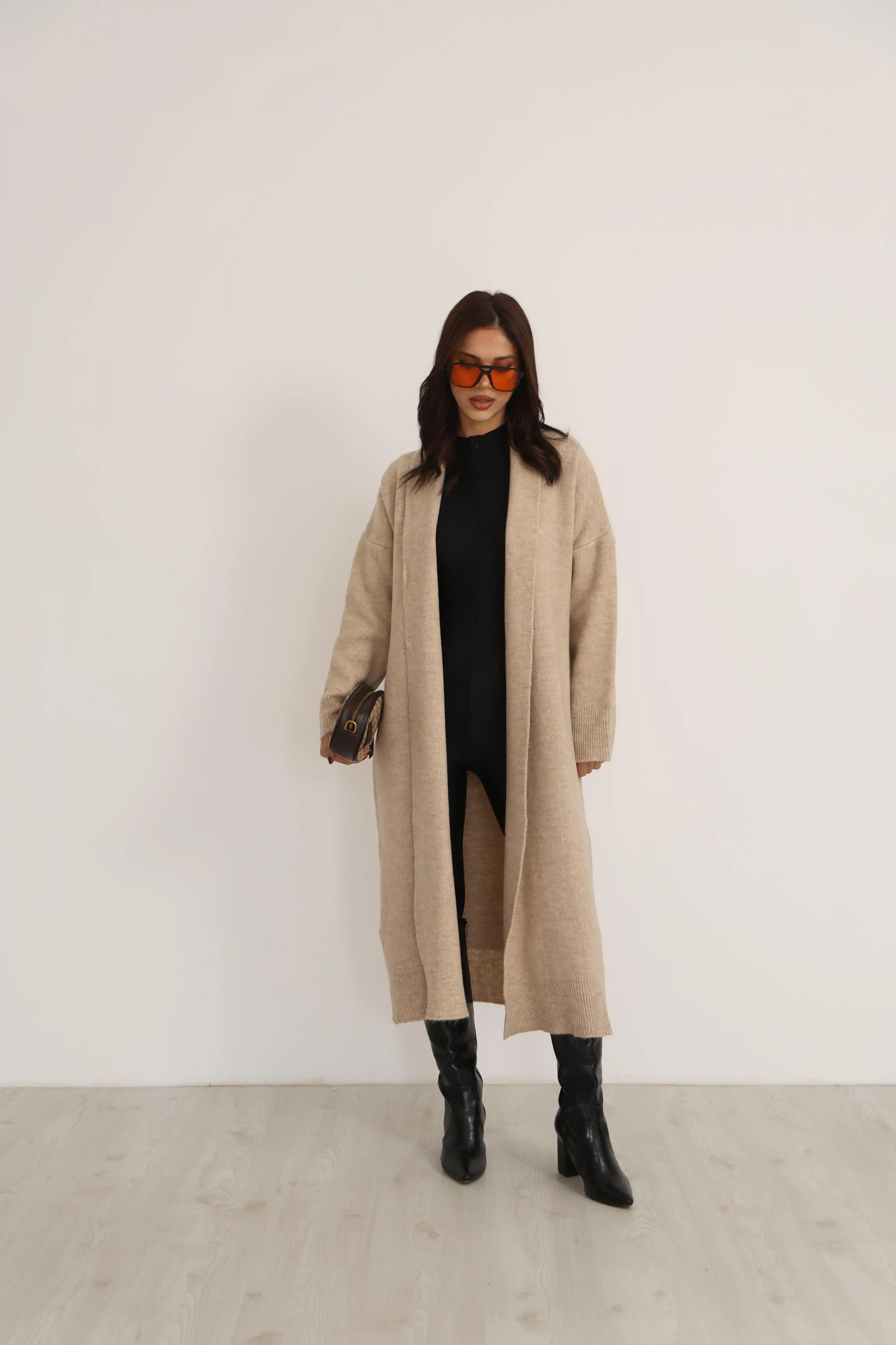 TRİKO UZUN HIRKA-BEJ