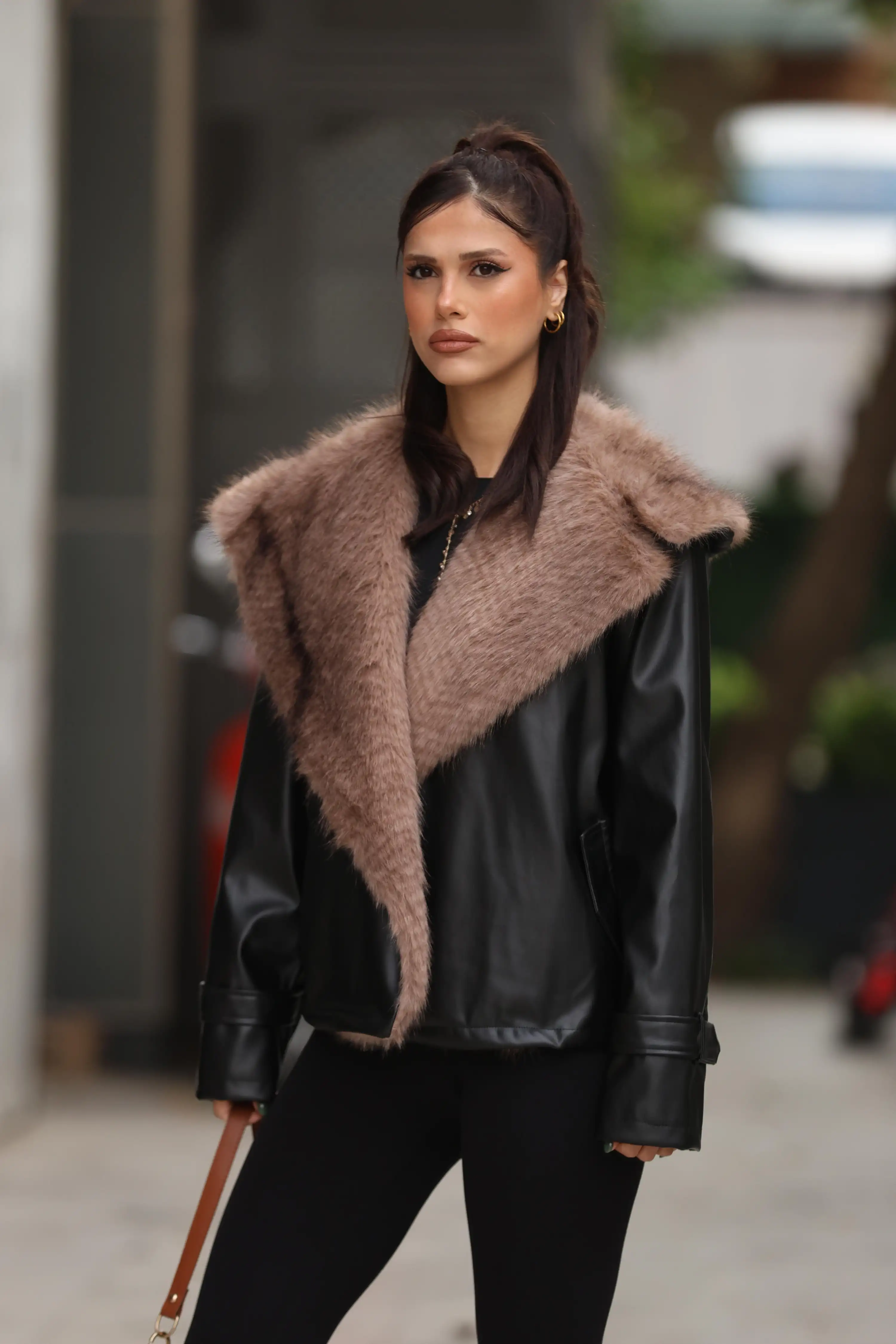 YAKA KÜRK DERİ CEKET-SİYAH