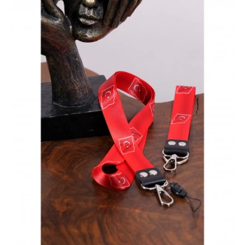 Dioforce Bayrak Temalı Çift Rivetli Boyun Askı İpi Ve Anahtarlık Takımı