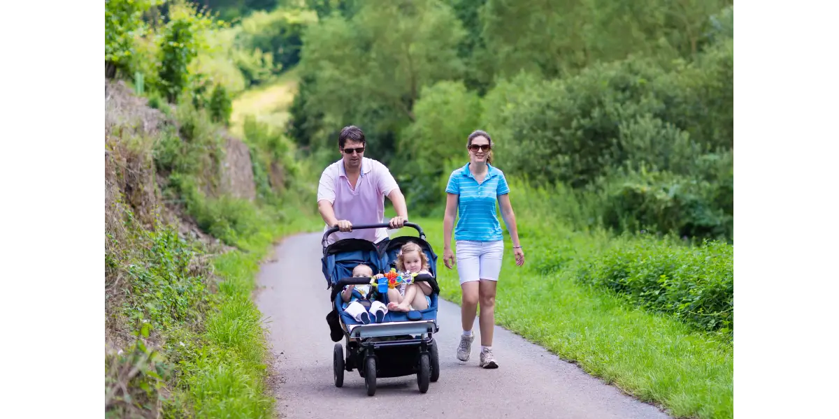 İkiz Bebek Arabası Nasıl Seçilir? Nelere Dikkat Edilmeli?