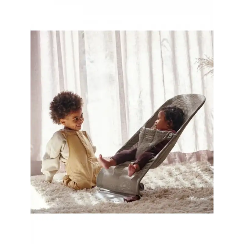 BabyBjörn Bliss Ana Kucağı Mesh Grey Beige Pastel Oyuncaklı
