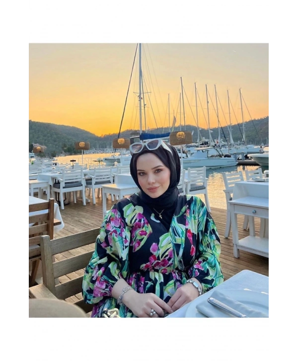 ÇİÇEK DESENLİ ÖZEL TASARIM ELBİSE