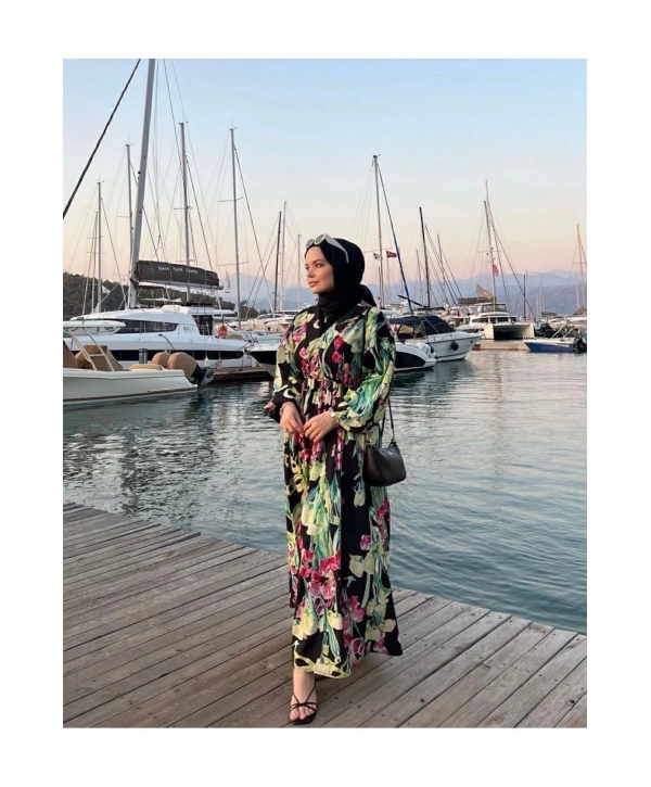 ÇİÇEK DESENLİ ÖZEL TASARIM ELBİSE