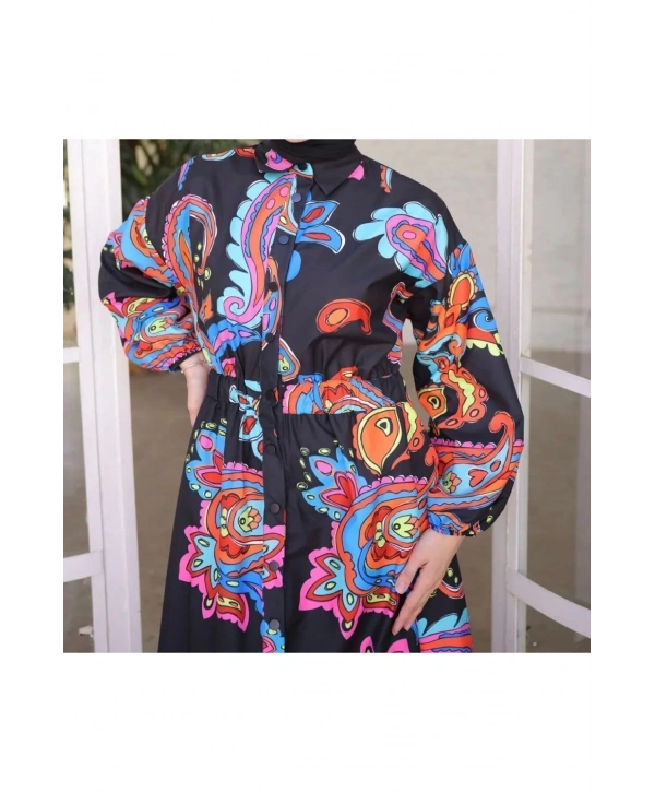 BYM DESENLİ BOYDAN DÜĞMELİ MUADİL ELBİSE