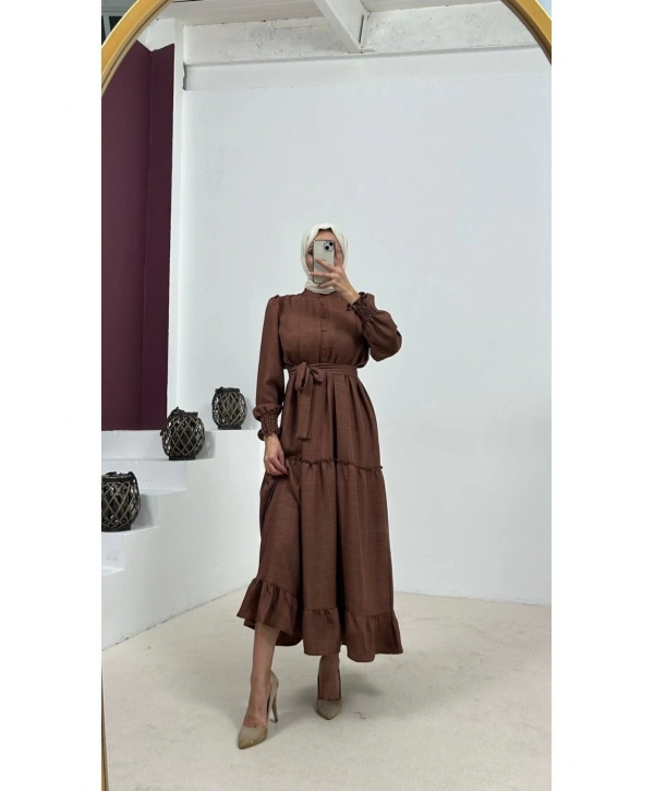 ETEĞİ FIRFIRLI KUŞAKLI ELBİSE