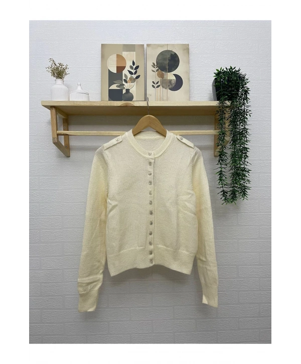 Kadın Kısa Yumuşak Triko Hırka Bej Renk