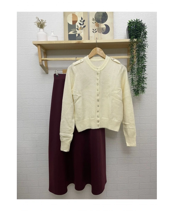 Kadın Kısa Yumuşak Triko Hırka Bej Renk