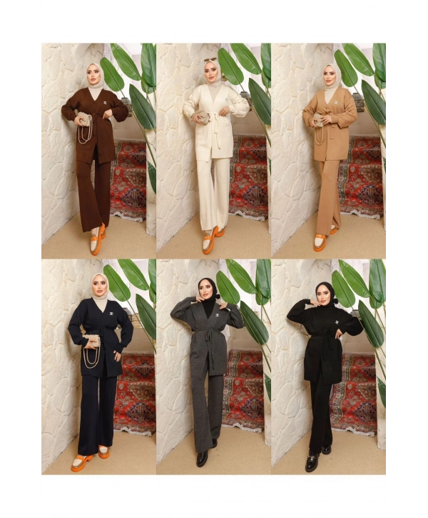 BROŞLU TRİKO İKİLİ TAKIM