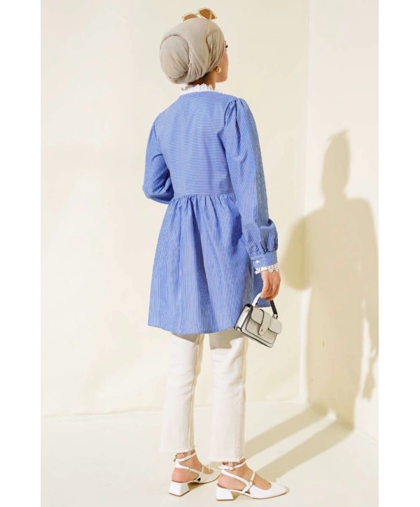 Dantel Yaka Çizgili Gömlek