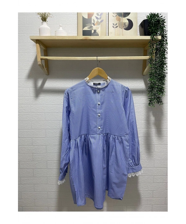 Dantel Yaka Çizgili Gömlek