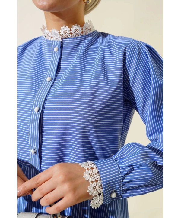 Dantel Yaka Çizgili Gömlek