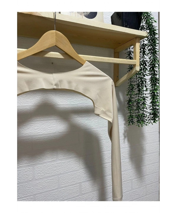 BOYUNDAN GEÇİRMELİ SIFIR YAKA KOLLUK