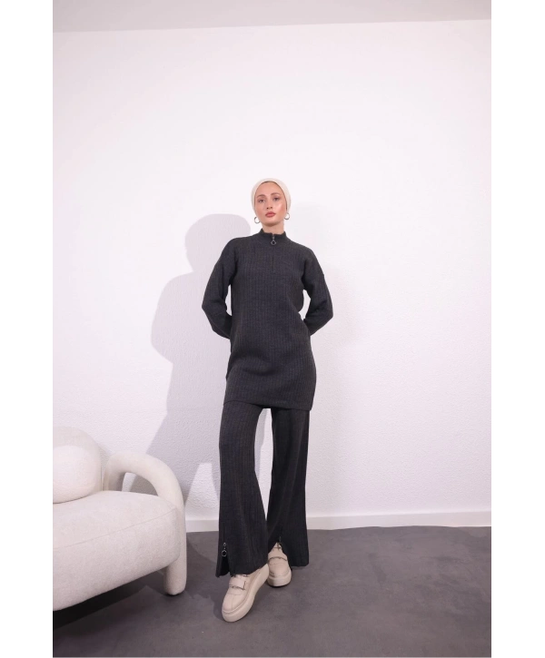 FERMUAR DETAYLI VİRAL TRİKO TAKIM