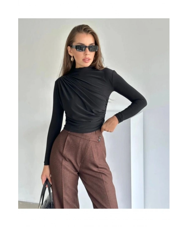 KADIN OMUZ VE BEL BÜZGÜLÜ UZUN KOLLU BLUZ