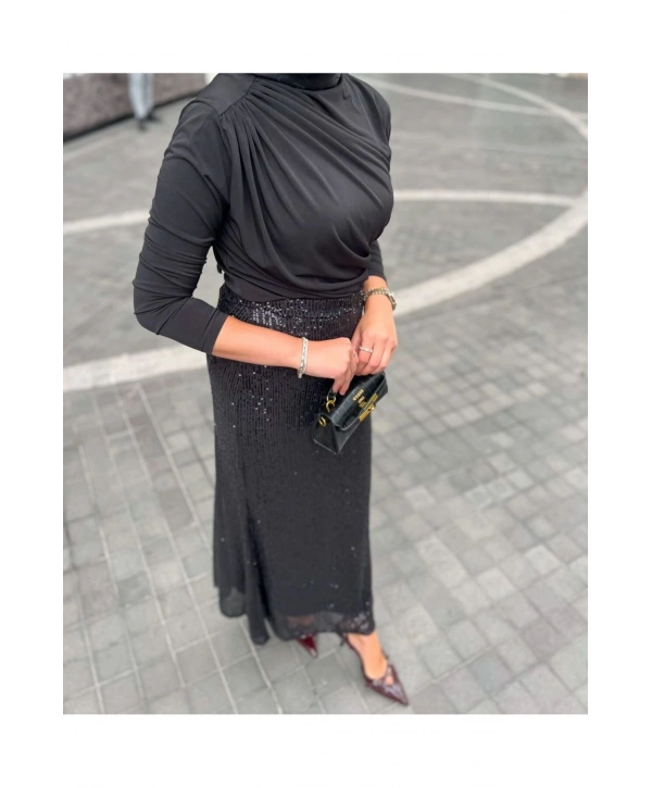 KADIN OMUZ VE BEL BÜZGÜLÜ UZUN KOLLU BLUZ