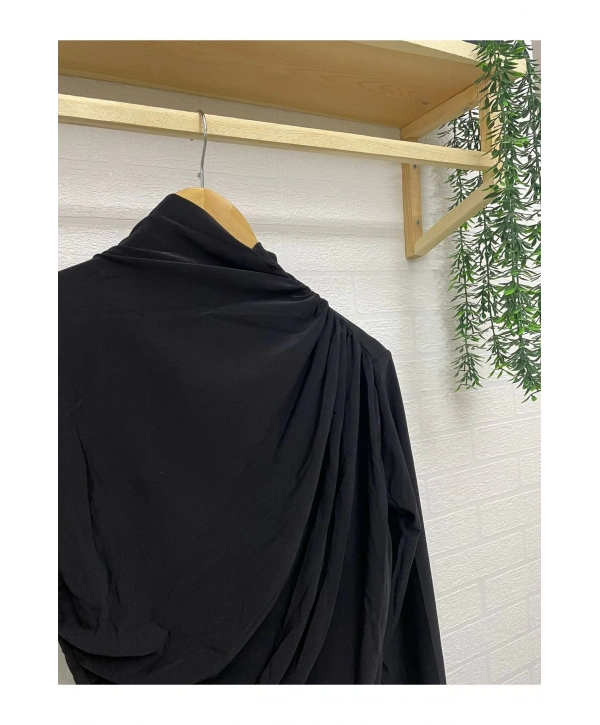 KADIN OMUZ VE BEL BÜZGÜLÜ UZUN KOLLU BLUZ