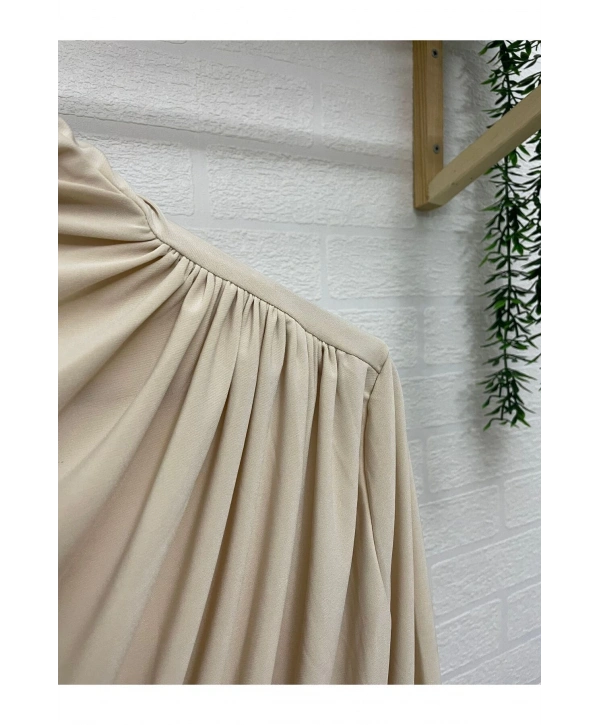 KADIN OMUZ VE BEL BÜZGÜLÜ UZUN KOLLU BLUZ