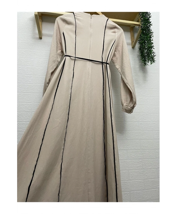 BİYELİ, PARÇALI, İNCE KUŞAKLI ELBİSE