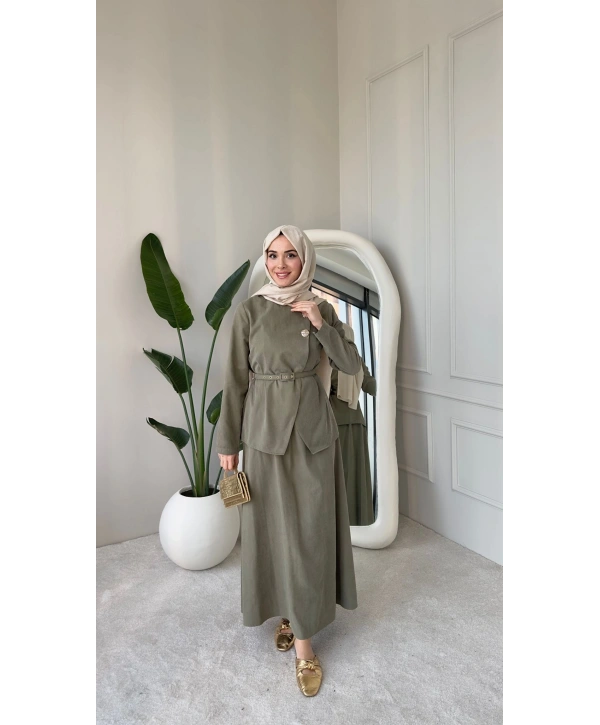 Nevra Çift Düğmeli Kemerli Etekli Takım - Yeşil