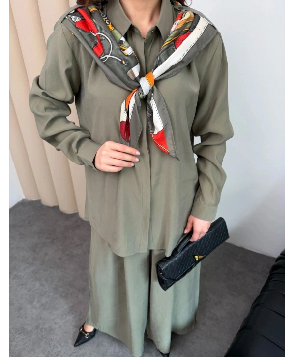 Sare Şal Detaylı Pantolonlu Takım - Yeşil