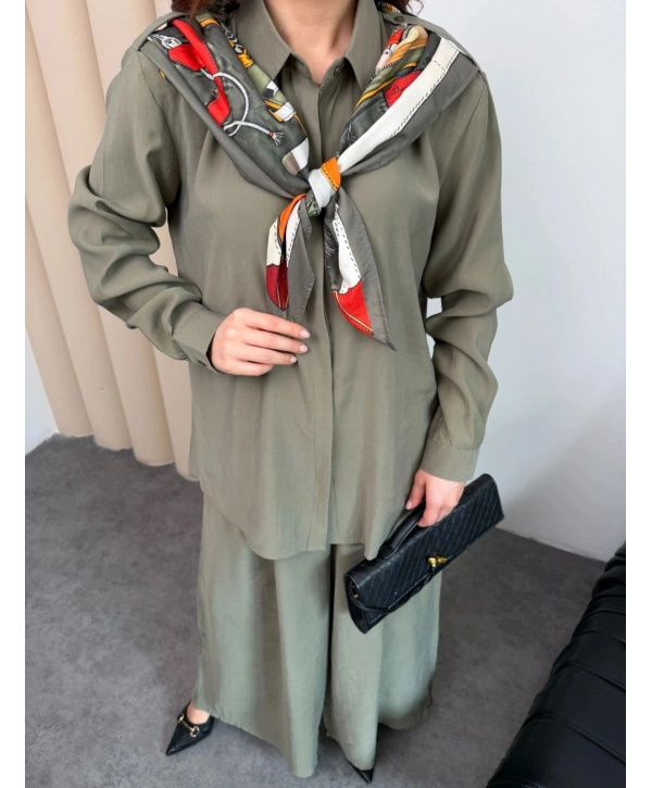 Sare Şal Detaylı Pantolonlu Takım - Yeşil