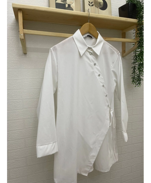 Asimetrik Kesim İnci Düğmeli Gömlek