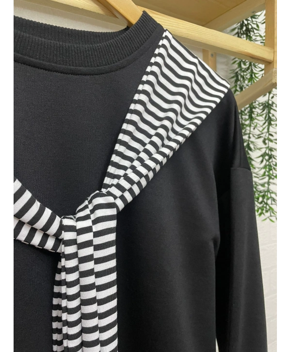 Atkı Detaylı İki İplik Sweat