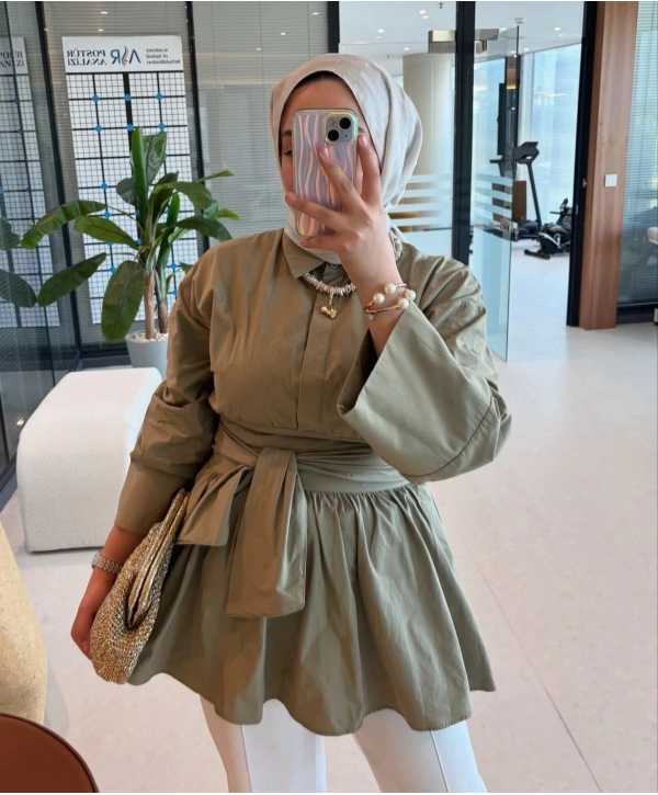 Belden Bağlamalı Gömlek