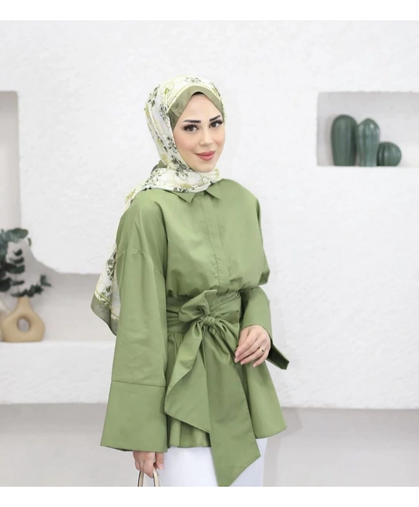 Belden Bağlamalı Gömlek