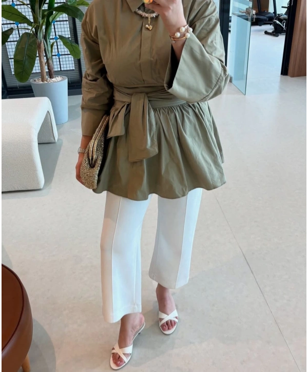 Belden Bağlamalı Gömlek