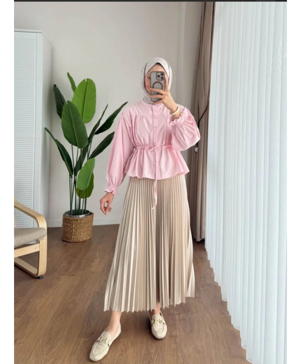 Belden Bağlamalı Kısa Gömlek