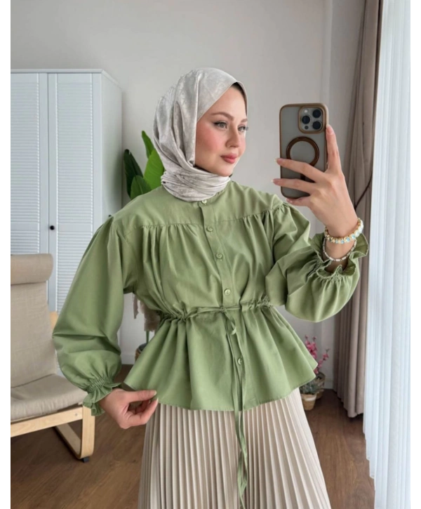 Belden Bağlamalı Kısa Gömlek