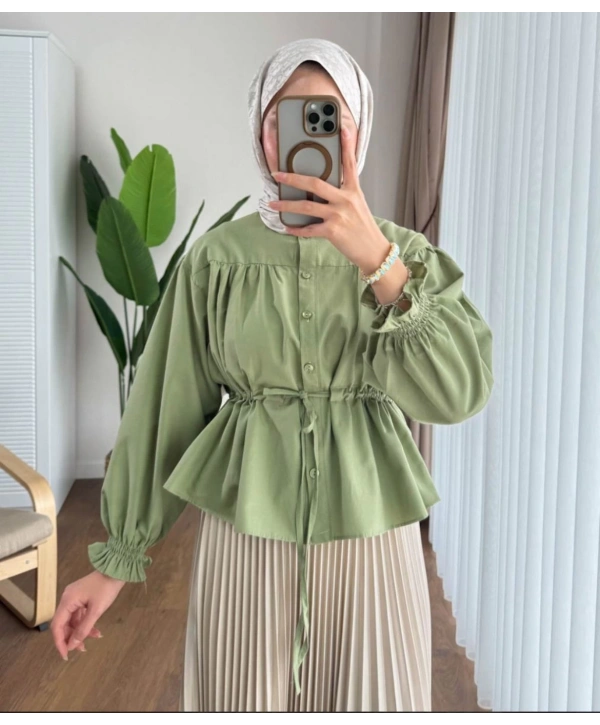 Belden Bağlamalı Kısa Gömlek