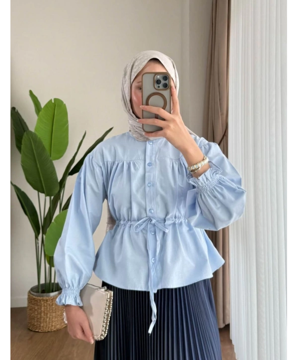 Belden Bağlamalı Kısa Gömlek