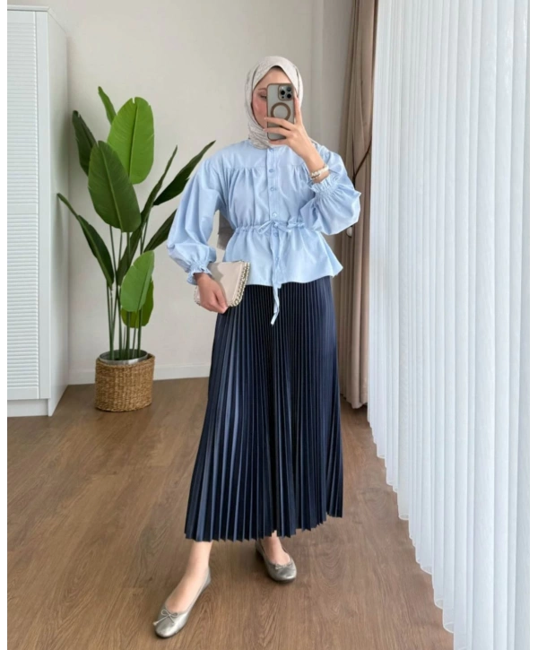 Belden Bağlamalı Kısa Gömlek