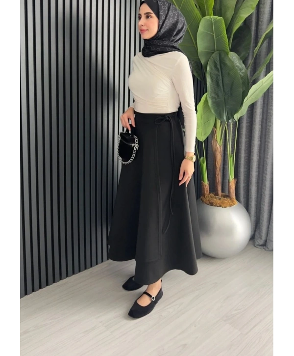 Belden Bağlamalı Scuba Etek - Siyah